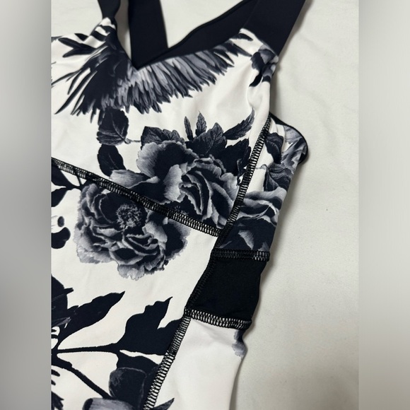 Lululemon Push Ur Limits Tank - Picture 5 of 9